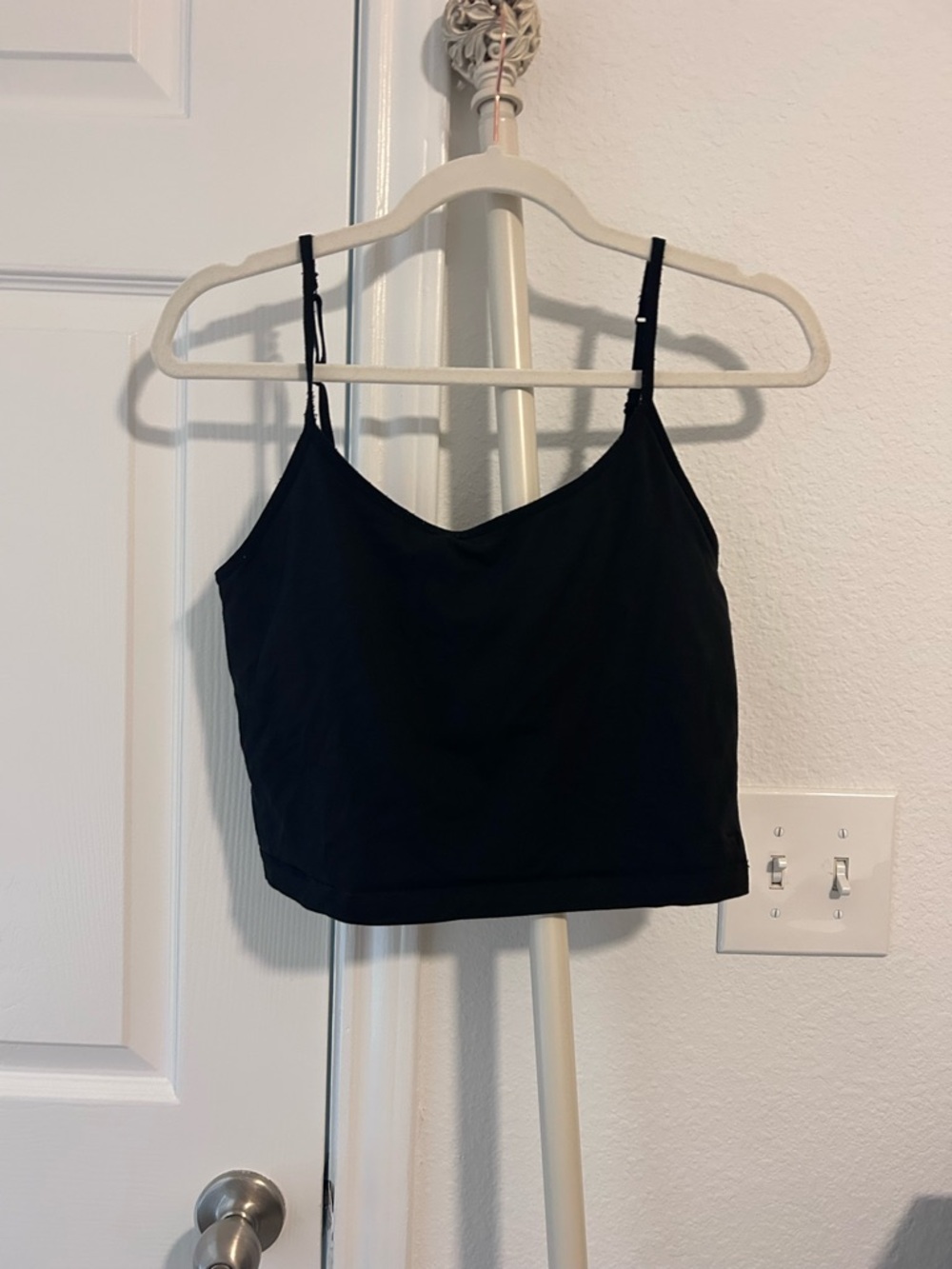 Victoria’s Secret PINK Black Cropped Cami Tank Top Women’s Large Adjustable
